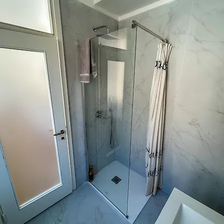 Ai Piedi Di Citta Alta *